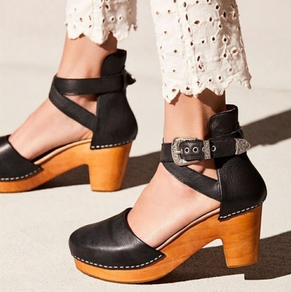 Free People | 38 Andorra Clogs Western styling